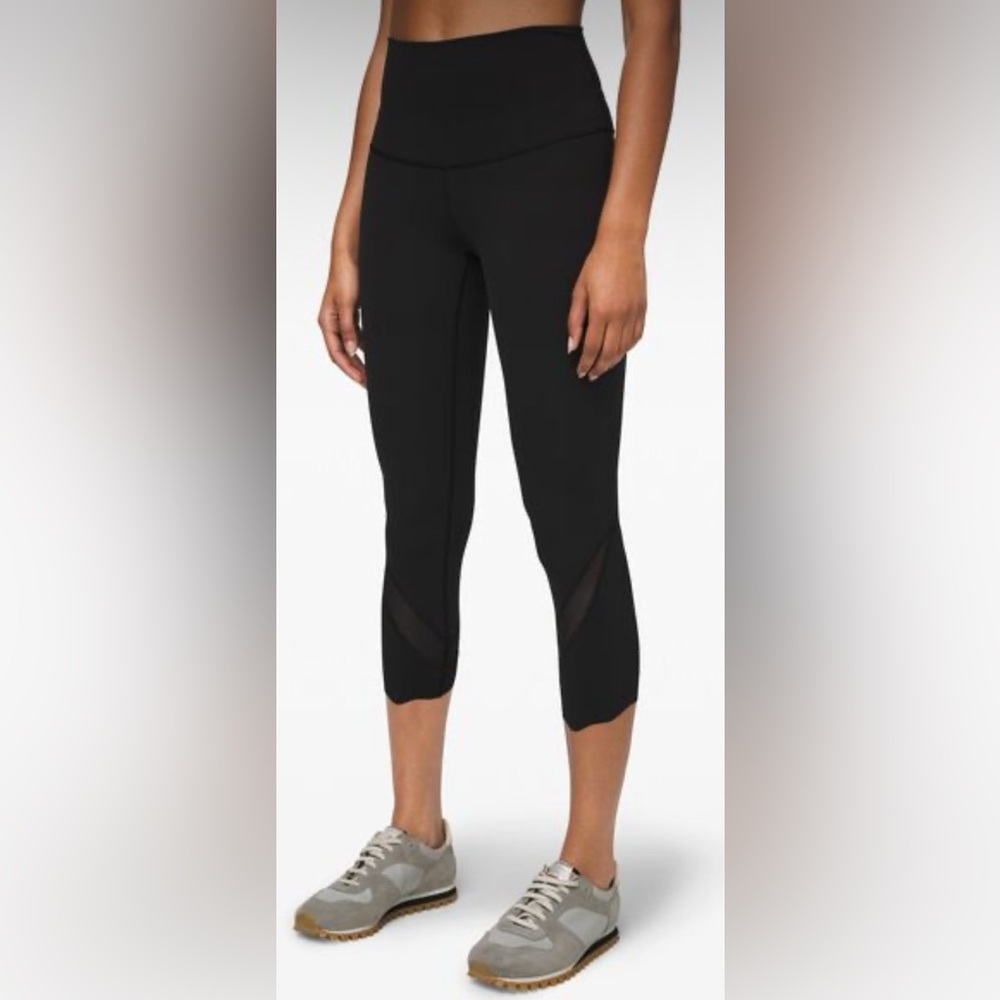Lululemon Wunder Under Scalloped Hem High Rise Crop Leggings-Size 14 (estimated)